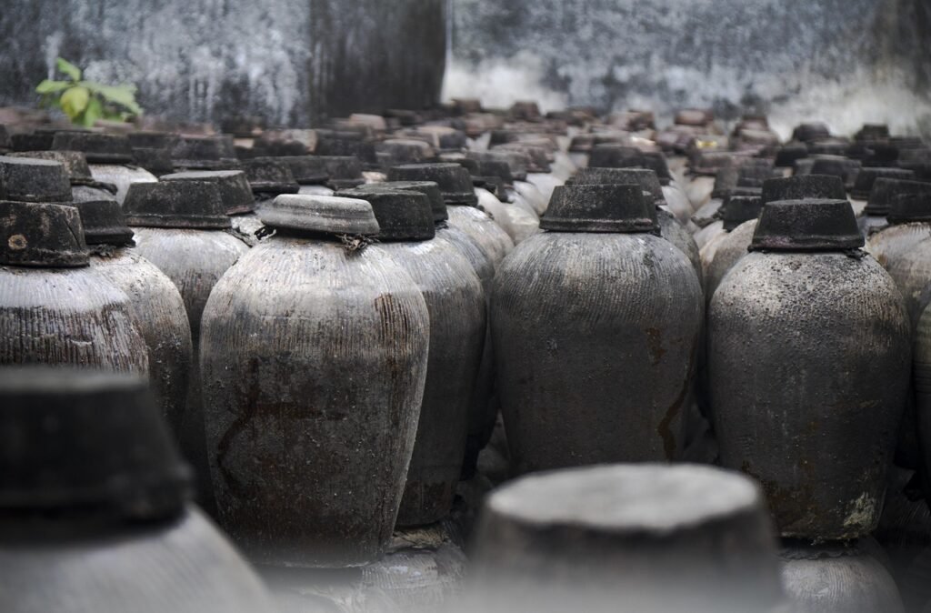 old, wine tank, wine, chinese wine, tank, ancient, dilapidated, jar, gray wine, chinese wine, chinese wine, chinese wine, chinese wine, chinese wine